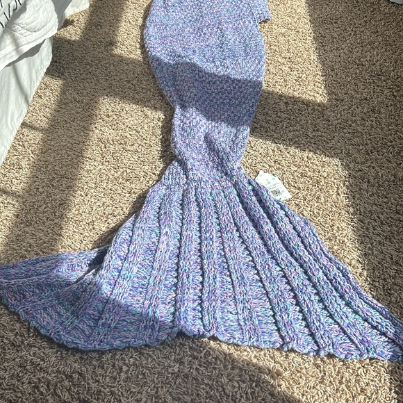 Mermaid Tail Blanket Purple Blue Pink Laghcat - Picture 2 of 4